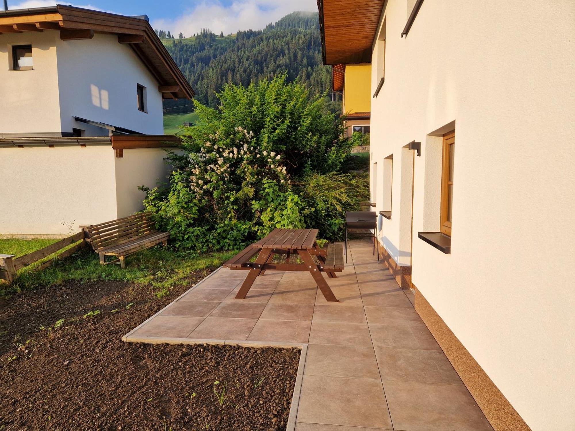 Nicky Apartments And Studios Niederau Exterior foto